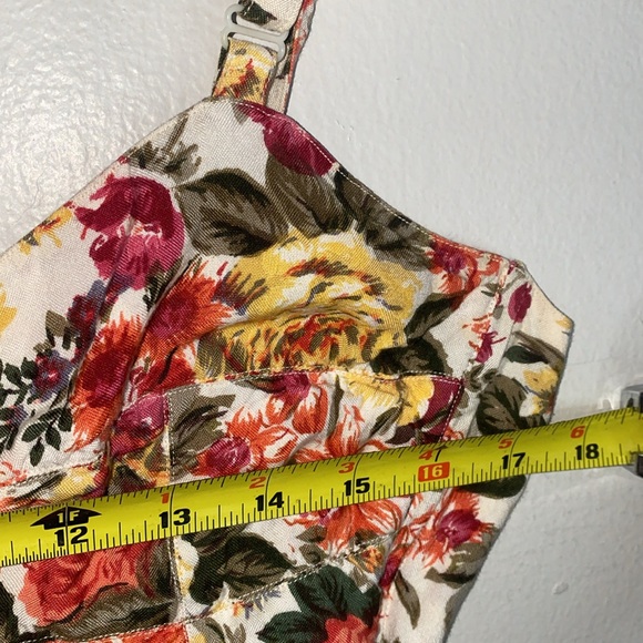 🐚Vintage Blue Cabana floral button up crop top! - Picture 6 of 8